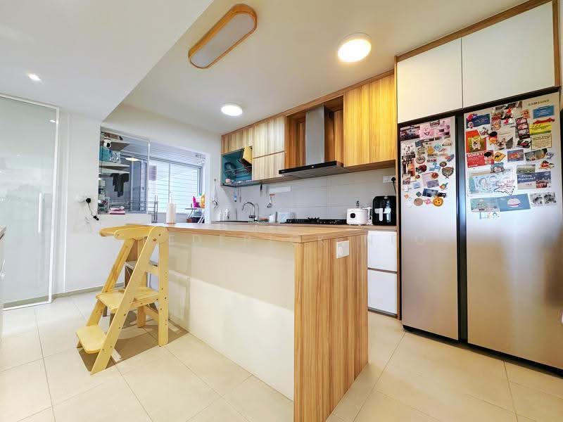 228B Punggol Field, 228B Punggol Field, Hougang / Punggol / Sengkang, 3 Bedrooms, 1,249 sqft, HDB Flat For Sale, by Frederick Neo, 500246761 - Kitchen - PropertyGuru.com.sg