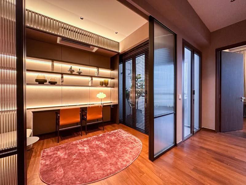 Parksuites, 18 Holland Grove Road, Tanglin / Holland / Bukit Timah, 4 Bedrooms, 3,068 sqft, Condominium For Sale, by Renne Chow, 500246763 - Study - PropertyGuru.com.sg