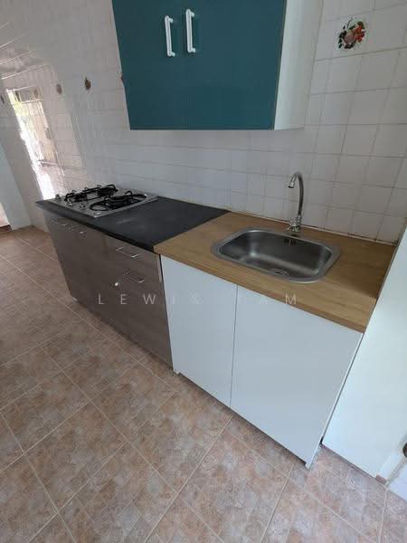 150 Ang Mo Kio Avenue 5, 150 Ang Mo Kio Avenue 5, 2 Bedrooms, 731 sqft, HDB Flat For Rent, by Lewis Tam, 500246770 - Kitchen - PropertyGuru.com.sg