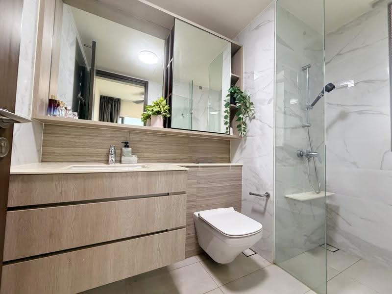 Forest Woods, , 1 Bedroom, 506 sqft, Condominium For Sale, by Sheryl Lim, 500246771 - Bathroom - PropertyGuru.com.sg