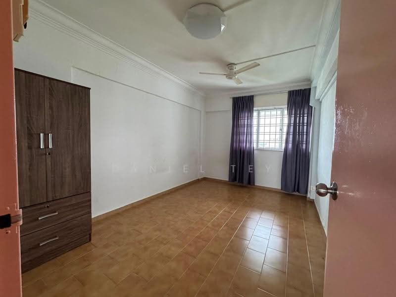 326 Hougang Avenue 7, 326 Hougang Avenue 7, Hougang / Punggol / Sengkang, 3 Bedrooms, 1,119 sqft, HDB Flat For Rent, by Daniel Tey, 500246778 - Bedroom - PropertyGuru.com.sg