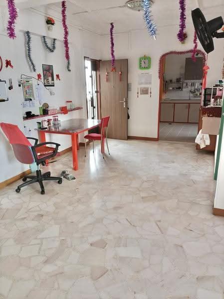 931 Jurong West Street 92, 931 Jurong West Street 92, Boon Lay / Jurong / Tuas, Room Rental, 108 sqft, HDB Flat For Rent, by Young Chng, 500246806 - Living Room - PropertyGuru.com.sg