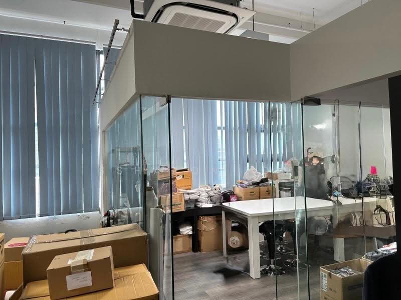 E-Centre @ Redhill, 3791 3791, Alexandra / Commonwealth, 1,173 sqft, Light Industrial (B1) For Rent, by Ssharon Loh, 500246817 - CommercialGuru.com.sg