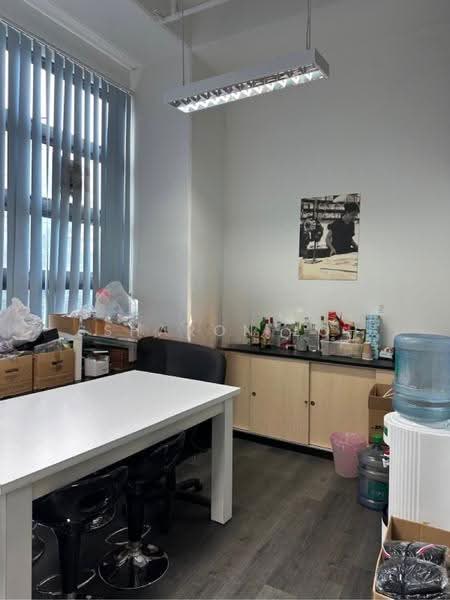 E-Centre @ Redhill, 3791 3791, Alexandra / Commonwealth, 1,173 sqft, Light Industrial (B1) For Rent, by Ssharon Loh, 500246817 - CommercialGuru.com.sg