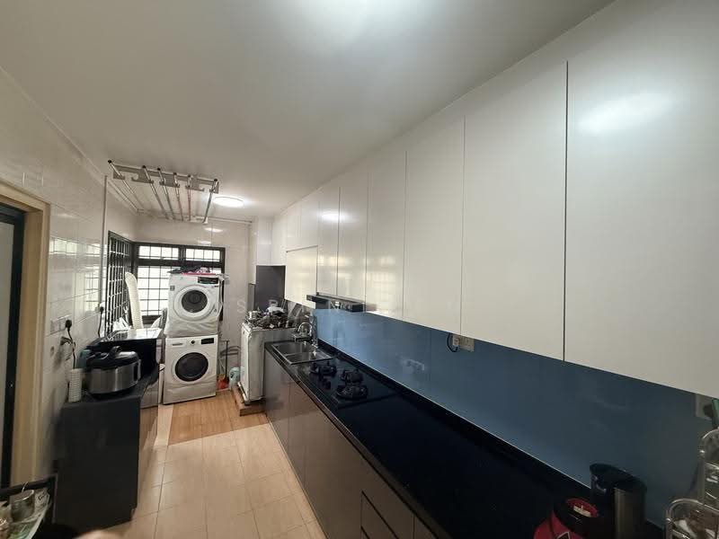 689A Choa Chu Kang Drive, 689A Choa Chu Kang Drive, Dairy Farm / Bukit Panjang / Choa Chu Kang, 3 Bedrooms, 969 sqft, HDB Flat For Sale, by Srini PN, 500246823 - Kitchen - PropertyGuru.com.sg