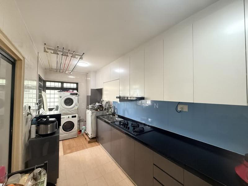 689A Choa Chu Kang Drive, 689A Choa Chu Kang Drive, Dairy Farm / Bukit Panjang / Choa Chu Kang, 3 Bedrooms, 969 sqft, HDB Flat For Sale, by Srini PN, 500246823 - Kitchen - PropertyGuru.com.sg