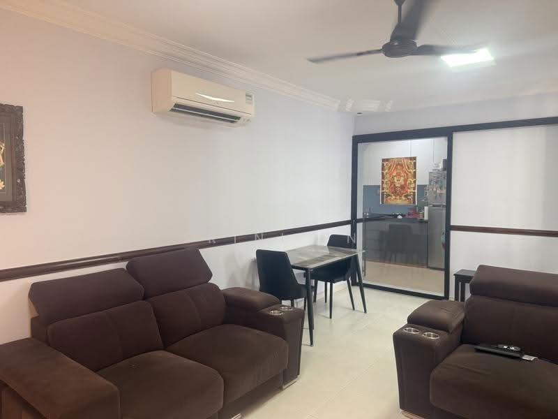 689A Choa Chu Kang Drive, 689A Choa Chu Kang Drive, Dairy Farm / Bukit Panjang / Choa Chu Kang, 3 Bedrooms, 969 sqft, HDB Flat For Sale, by Srini PN, 500246823 - Living Room - PropertyGuru.com.sg