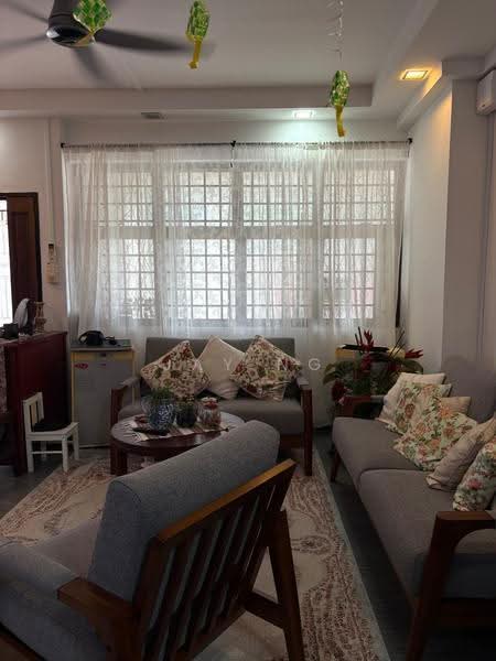 30 Cassia Crescent, 30 Cassia Crescent, 3 Bedrooms, 102 sqft, HDB Flat For Sale, by Jay Ng, 500246832 - Living Room - PropertyGuru.com.sg
