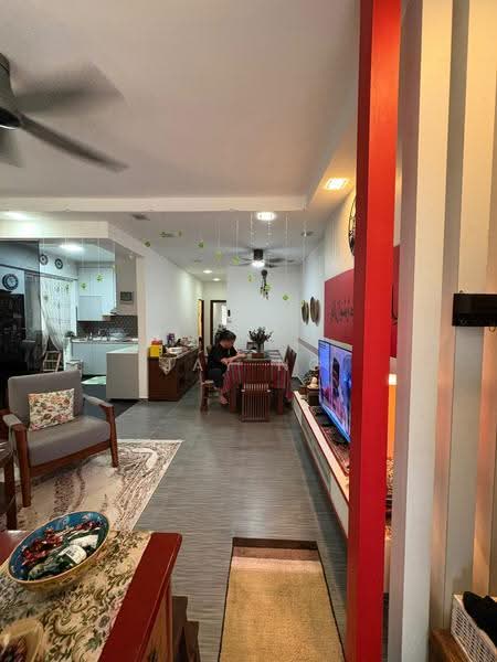 30 Cassia Crescent, 30 Cassia Crescent, 3 Bedrooms, 102 sqft, HDB Flat For Sale, by Jay Ng, 500246832 - Living Room - PropertyGuru.com.sg