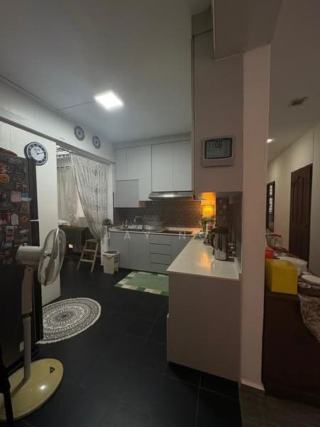 30 Cassia Crescent, 30 Cassia Crescent, 3 Bedrooms, 102 sqft, HDB Flat For Sale, by Jay Ng, 500246832 - Kitchen - PropertyGuru.com.sg