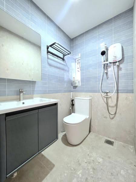 79 Chay Yan Street, 79 Chay Yan Street, Room Rental, 100 sqft, HDB Flat For Rent, by Larry Sng, 500246864 - Bathroom - PropertyGuru.com.sg