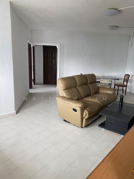 275 Tampines Street 22, 275 Tampines Street 22, Pasir Ris / Tampines, 3 Bedrooms, 1,130 sqft, HDB Flat For Rent, by Matthew Lim, 500246867 - Living Room - PropertyGuru.com.sg