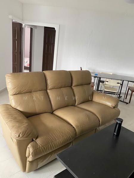 275 Tampines Street 22, 275 Tampines Street 22, Pasir Ris / Tampines, 3 Bedrooms, 1,130 sqft, HDB Flat For Rent, by Matthew Lim, 500246867 - Living Room - PropertyGuru.com.sg