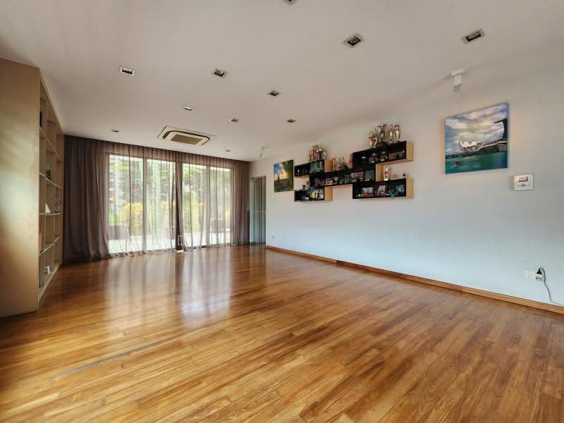 EAST COAST - ST PATRICK - SIGLAP CTR, , 5 Bedrooms, 6,572 sqft, Detached House For Sale, by Abdul Rahman, 500246880 - Living Room - PropertyGuru.com.sg