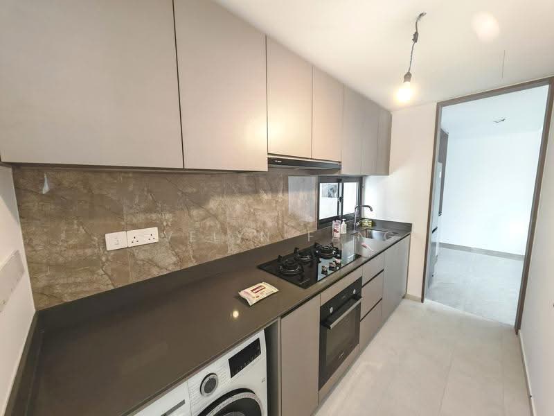 Norwood Grand, 10 Champions Way, Admiralty / Woodlands, 3 Bedrooms, 1,044 sqft, Condominium For Rent, by Evelyn Fang, 500246886 - Kitchen - PropertyGuru.com.sg