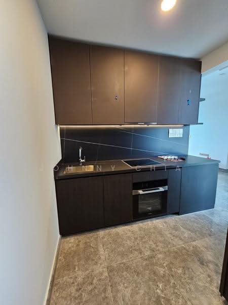 Hyll on Holland, 89 Holland Road, 2 Bedrooms, 657 sqft, Condominium For Rent, by Johnny Chia, 500246889 - Kitchen - PropertyGuru.com.sg