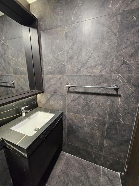 Hyll on Holland, 89 Holland Road, 2 Bedrooms, 657 sqft, Condominium For Rent, by Johnny Chia, 500246889 - Bathroom - PropertyGuru.com.sg