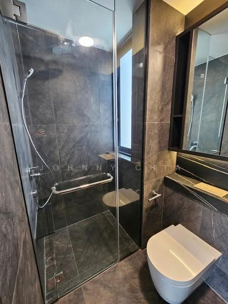 Hyll on Holland, 89 Holland Road, 2 Bedrooms, 657 sqft, Condominium For Rent, by Johnny Chia, 500246889 - Bathroom - PropertyGuru.com.sg
