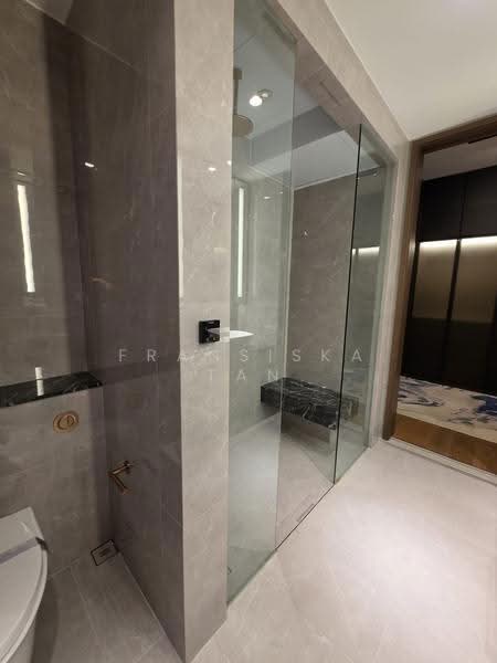 Grand Dunman, 2 Dunman Road, 5 Bedrooms, 2,131 sqft, Condominium For Sale, by Fransiska Tan, 500246893 - Bathroom - PropertyGuru.com.sg