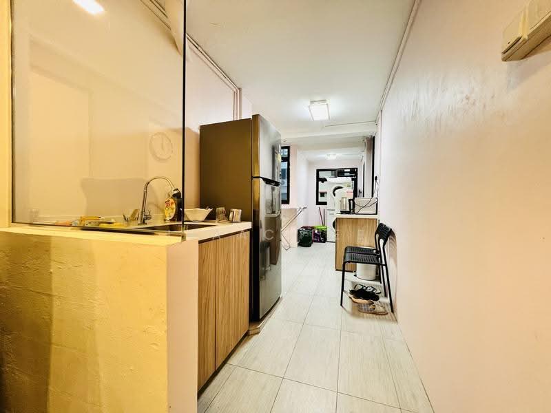 87 Commonwealth Close, 87 Commonwealth Close, Alexandra / Commonwealth, 2 Bedrooms, 624 sqft, HDB Flat For Sale, by Isaac Lee, 500246902 - Kitchen - PropertyGuru.com.sg