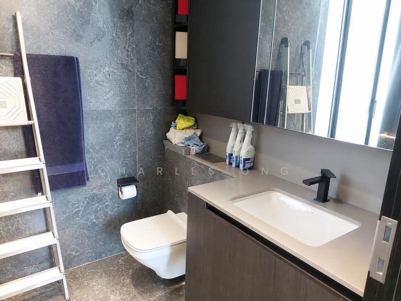 3 Cuscaden, 3 Cuscaden Walk, Tanglin / Holland / Bukit Timah, 2 Bedrooms, 764 sqft, Condominium For Sale, by Charles Ong, 500246907 - Bathroom - PropertyGuru.com.sg