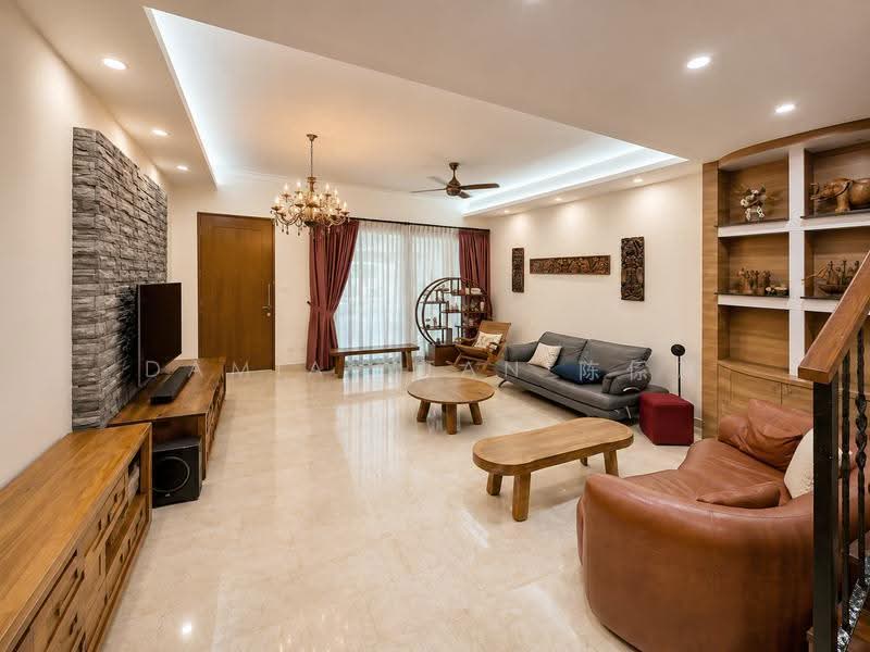 ✸LOWEST PSF RENOVATED INTER TERRACE IN D10✸HENRY PARK VICINITY✸NEAR BUS STOPS, JELITA MALL & MKT✸, Holland Grove Road Mount Sinai Jalan Kebaya Moonbeam Jelita Tenang Istimewa Maryland Ming Teck Greenleaf Sixth Haji Alias Namly Coronation Lim Tai See Allamanda Ampang Siantan Hua Guan Siantuan Lantana Lemon Lasia Lotus Lily Maple Cypress Fir Redwood, Tanglin / Holland / Bukit Timah, 3 Bedrooms, 2,740 sqft, Terraced House For Sale, by Damian Tan 陈係赈, 500246917 - Living Room - PropertyGuru.com.sg