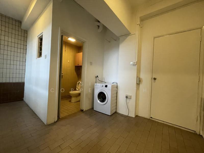The Cairnhill, 4 Cairnhill Rise, Orchard / River Valley, 4 Bedrooms, 2,809 sqft, Condominium For Rent, by Gilad Coppersmith, 500246925 - Bathroom - PropertyGuru.com.sg