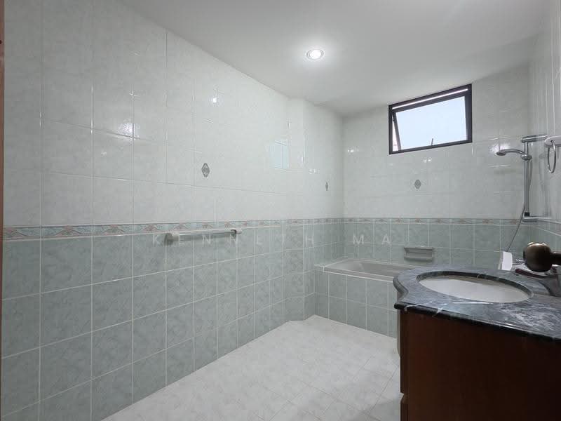 Simei Green Condominium, 1 Simei Street 4, Pasir Ris / Tampines, Room Rental, 180 sqft, Condominium For Rent, by Kenneth Ma, 500246927 - MBR1 Bathroom - PropertyGuru.com.sg