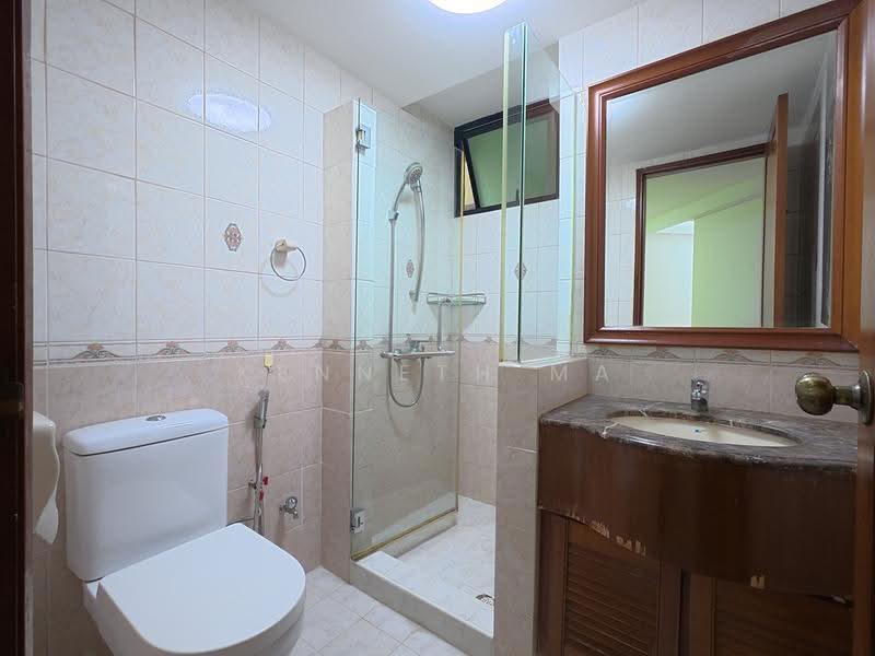 Simei Green Condominium, 1 Simei Street 4, Pasir Ris / Tampines, Room Rental, 130 sqft, Condominium For Rent, by Kenneth Ma, 500246929 - Bathroom - PropertyGuru.com.sg