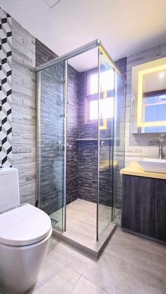 Sunville, 22 Saint Michael's Road, Balestier / Toa Payoh, 4 Bedrooms, 1,324 sqft, Apartment For Sale, by Faisal Gani, 500246932 - Bedroom 4 Ensuite Bathroom - PropertyGuru.com.sg