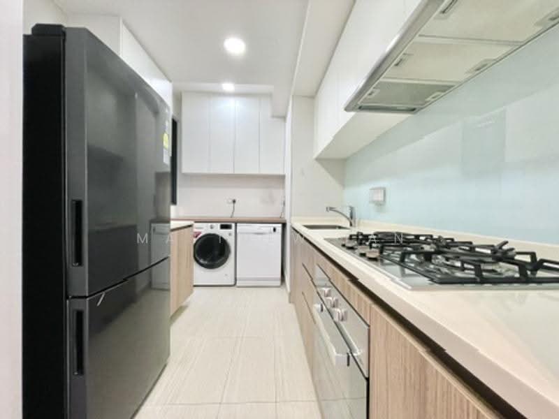 Hundred Palms Residences, 276 Yio Chu Kang Road, Hougang / Punggol / Sengkang, 3 Bedrooms, 883 sqft, Condominium For Sale, by Matthew Tan, 500246934 - Kitchen - PropertyGuru.com.sg