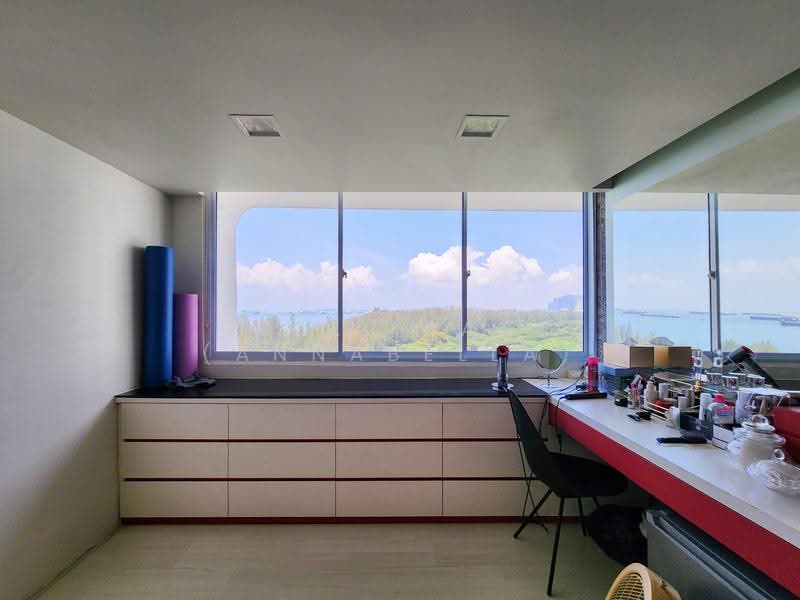 Peach Garden, 1 Peach Garden, 4 Bedrooms, 2,766 sqft, Apartment For Sale, by Bell Tan (Annabella), 500246944 - Master bedroom - PropertyGuru.com.sg