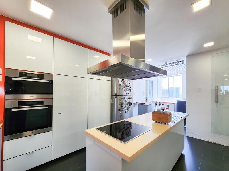 Peach Garden, 1 Peach Garden, 4 Bedrooms, 2,766 sqft, Apartment For Sale, by Bell Tan (Annabella), 500246944 - Kitchen - PropertyGuru.com.sg