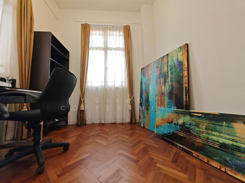 Orange Regency, 101 Fernhill Road, Tanglin / Holland / Bukit Timah, 4 Bedrooms, 1,776 sqft, Apartment For Rent, by Gilad Coppersmith, 500246949 - Study - PropertyGuru.com.sg