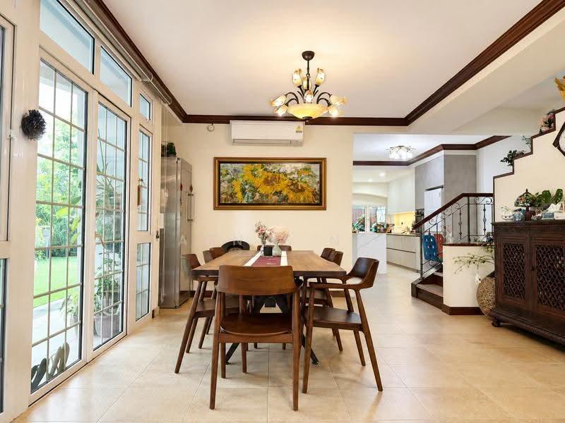 LANDED7772@GOOD PRICE COSY SEMI D AT SUNRISE, Seletar / Yio Chu Kang, 4 Bedrooms, 2,800 sqft, Semi-Detached House For Sale, by Agnes Ng, 500246961 - Dining Room - PropertyGuru.com.sg