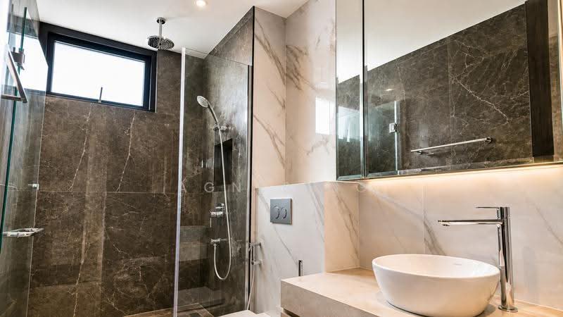 LANDED7772 @ BRAND NEW CORNER TERRACE WALK TO TANAH MERAH MRT, Bedok / Upper East Coast, 5 Bedrooms, 5,565 sqft, Corner Terrace For Sale, by Agnes Ng, 500246971 - Bathroom - PropertyGuru.com.sg