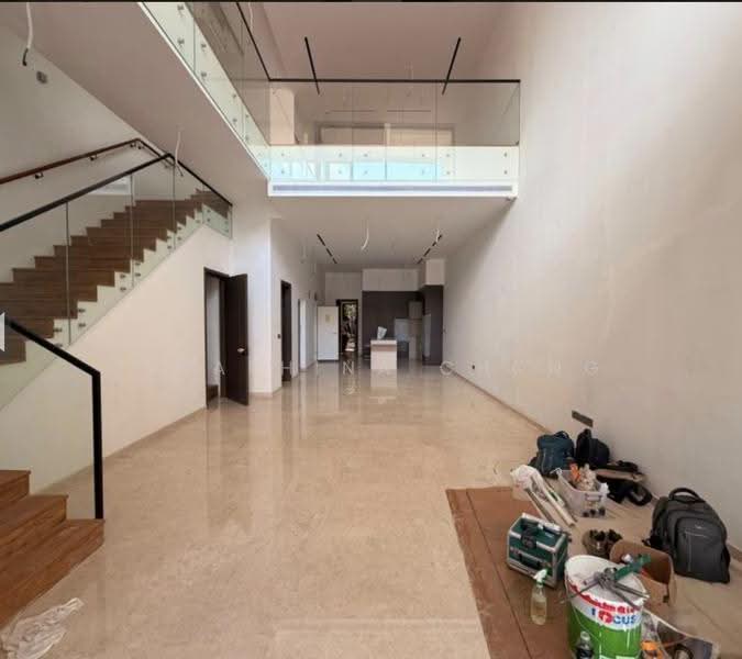 BRAND NEW / HUGE LAND BIGGER THAN SEMI-D / 9.8.2.8.0.0.6.4, Hillview Cres/Jalan Gumilang/Jalan Remaja/Jalan Zamrud/Jalan Suasa/Cashew Rd/Chestnut Dr, Dairy Farm / Bukit Panjang / Choa Chu Kang, 6 Bedrooms, 7,240 sqft, Terraced House For Sale, by Seraphina Chong, 500246978 - Interior - PropertyGuru.com.sg