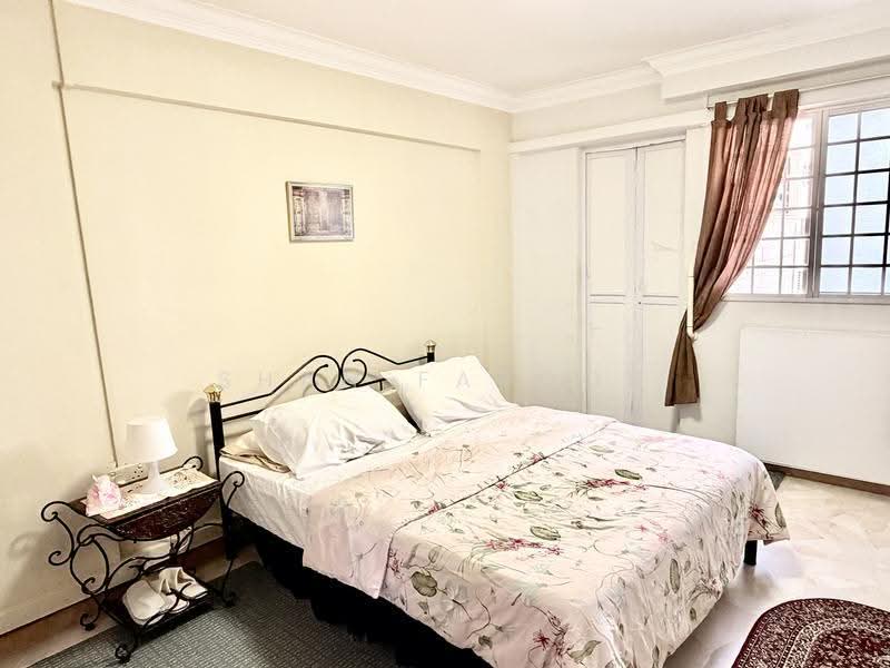 150 Bedok Reservoir Road, 150 Bedok Reservoir Road, 3 Bedrooms, 904 sqft, HDB Flat For Sale, by Shan Farook, 500246980 - Nice Master Bedroom - PropertyGuru.com.sg