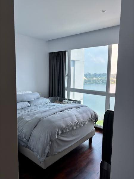Waterview, 85 Tampines Avenue 1, 3 Bedrooms, 1,130 sqft, Condominium For Sale, by Shaun Wei, 500247012 - Master Bedroom - PropertyGuru.com.sg