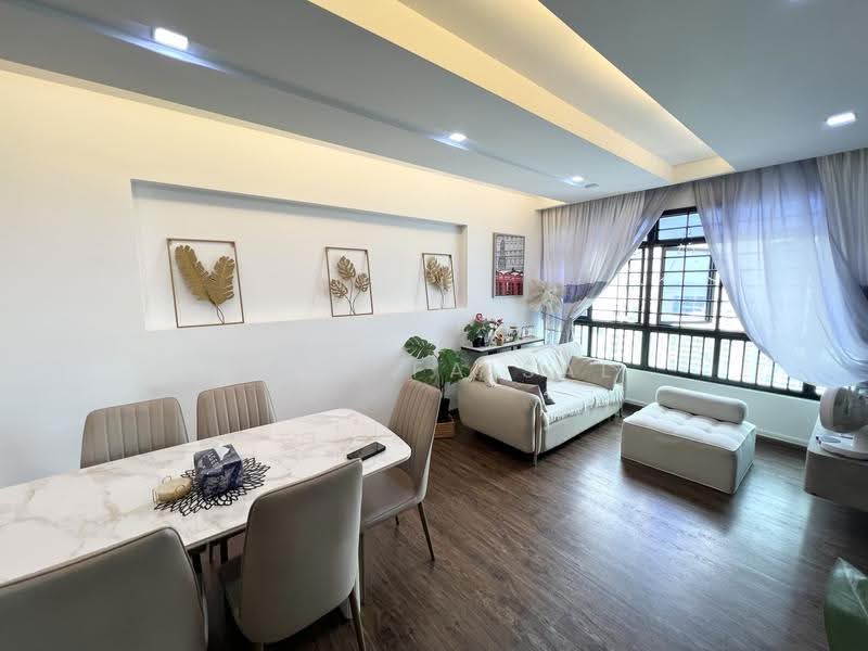 439C Sengkang West Avenue, 439C Sengkang West Avenue, Seletar / Yio Chu Kang, 2 Bedrooms, 1,011 sqft, HDB Flat For Sale, by Sani Faisal, 500247015 - Living Room - PropertyGuru.com.sg
