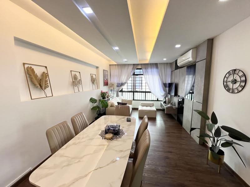 439C Sengkang West Avenue, 439C Sengkang West Avenue, Seletar / Yio Chu Kang, 2 Bedrooms, 1,011 sqft, HDB Flat For Sale, by Sani Faisal, 500247015 - Living Room - PropertyGuru.com.sg
