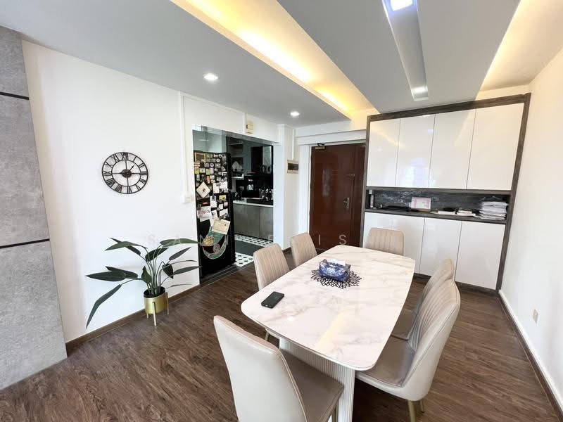 439C Sengkang West Avenue, 439C Sengkang West Avenue, Seletar / Yio Chu Kang, 2 Bedrooms, 1,011 sqft, HDB Flat For Sale, by Sani Faisal, 500247015 - Dining Room - PropertyGuru.com.sg
