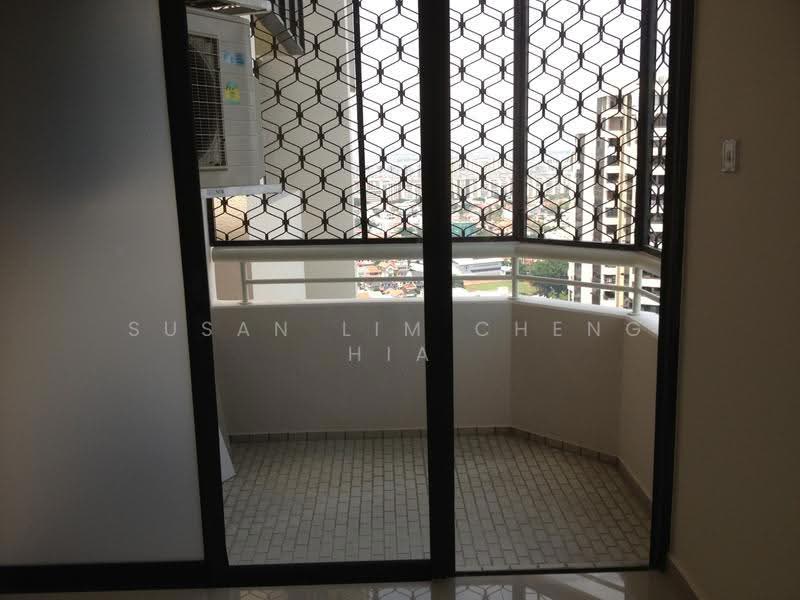 Bayshore Park, 50 Bayshore Road, Bedok / Upper East Coast, 3 Bedrooms, 1,173 sqft, Condominium For Rent, by Susan Lim Cheng Hia, 500247022 - Balcony - PropertyGuru.com.sg