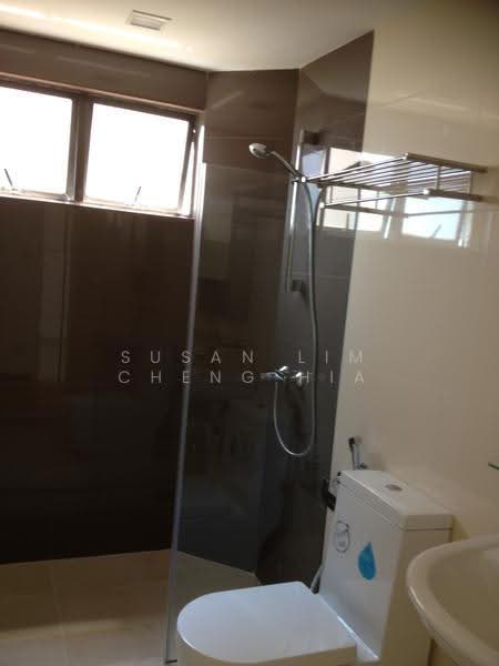 Bayshore Park, 50 Bayshore Road, Bedok / Upper East Coast, 3 Bedrooms, 1,173 sqft, Condominium For Rent, by Susan Lim Cheng Hia, 500247022 - Bathroom - PropertyGuru.com.sg