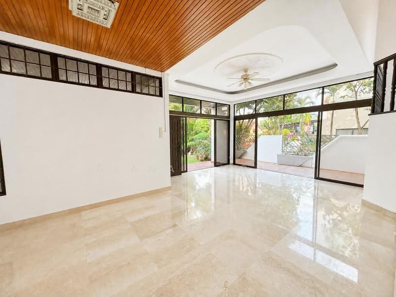 Newly renovated 5 bedroom Semi Detached at Coronation Road, Coronation Road, Duchess Road, King's Road, Princess of Wales, Kingsmead Road, Tanglin / Holland / Bukit Timah, 5 Bedrooms, 4,000 sqft, Semi-Detached House For Rent, by Diana Chong, 500247038 - Living Room - PropertyGuru.com.sg