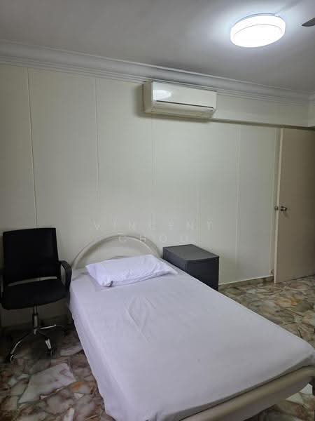 290C Bukit Batok East Avenue 3, 290C Bukit Batok East Avenue 3, Room Rental, 120 sqft, HDB Flat For Rent, by Vincent Choo, 500247060 - Bedroom - PropertyGuru.com.sg