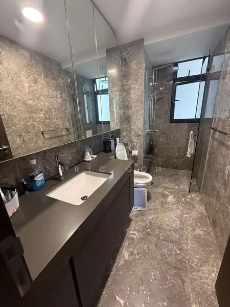 Avenue South Residence, 13 Silat Avenue, 4 Bedrooms, 1,496 sqft, Condominium For Rent, by Eric Goh, 500247061 - Bathroom - PropertyGuru.com.sg