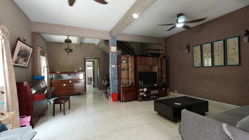Simon Place, 5A Simon Place, Hougang / Punggol / Sengkang, 4 Bedrooms, 2,408 sqft, Corner Terrace For Sale, by Samson ., 500247074 - Living Room - PropertyGuru.com.sg