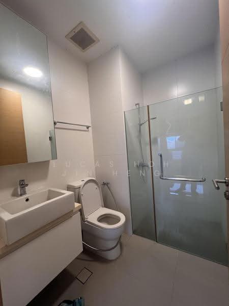 10 Shelford, 10 Shelford Road, Newton / Novena, 1 Bedroom, 872 sqft, Apartment For Rent, by Lucas Hoh Jin Heng, 500247077 - Bathroom - PropertyGuru.com.sg