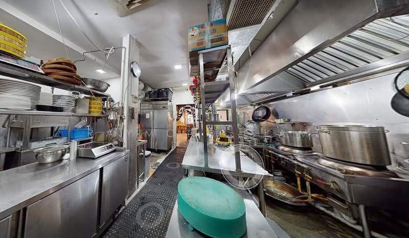 Super Rare and Cheap Freehold 3-Storey Shophouse in Prime Chinatown for Sale, Mosque Street, Chinatown / Tanjong Pagar, 5,155 sqft, Shop / Shophouse For Sale, by Raymond Giam (严麒敬), 500247081 - Kitchen - CommercialGuru.com.sg